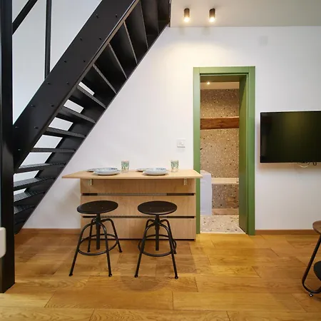 Apartman Modern Living Apts - Cozy Loft In The Center *